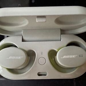 Bose Sport Wireless Earbuds